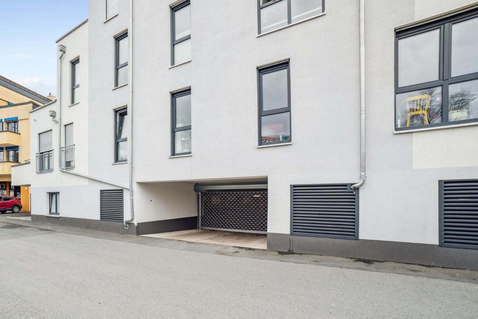 Sali Homes Elegant And Stylish Retreat In Heart Of Bayreuth, Close To River 外观 照片