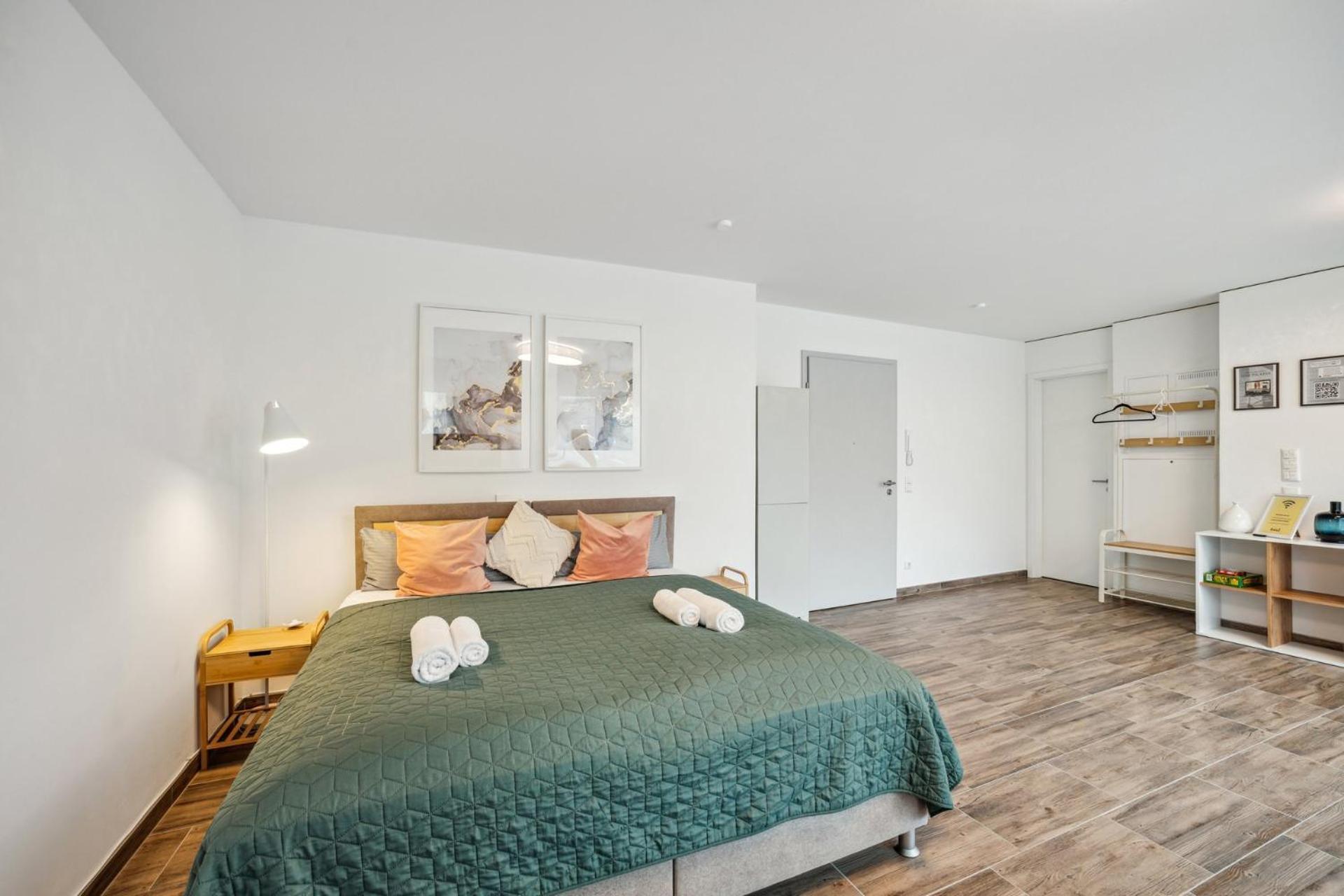 Sali Homes Elegant And Stylish Retreat In Heart Of Bayreuth, Close To River 外观 照片